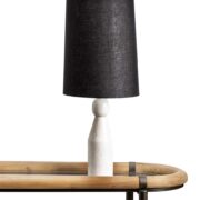 Lámpara con base de mármol y pantalla negra