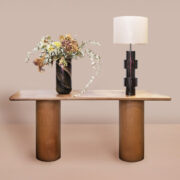 Consola de madera natural